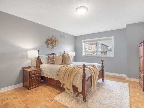 Photo 22 at 11 Avocet Drive, Vellore Village, Vaughan