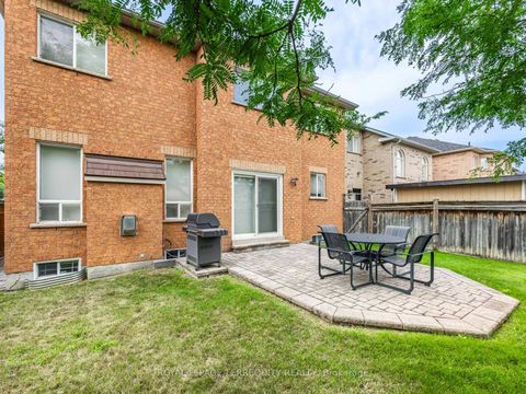 Photo 39 at 11 Avocet Drive, Vellore Village, Vaughan