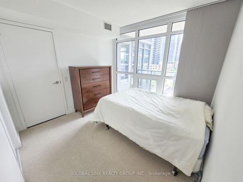 Photo 9 at 915 - 121 Mcmahon Drive, Bayview Village, Toronto
