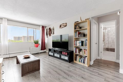 Photo 10 at 912 - 10 Sunny Glenway, Flemingdon Park, Toronto Photo 10 at 912 - 10 Sunny Glenway, Flemingdon Park, Toronto