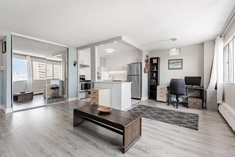 Photo 12 at 912 - 10 Sunny Glenway, Flemingdon Park, Toronto