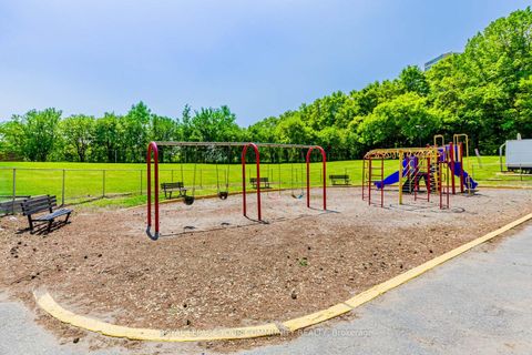 Photo 23 at 912 - 10 Sunny Glenway, Flemingdon Park, Toronto