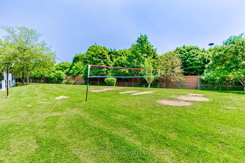 Photo 27 at 912 - 10 Sunny Glenway, Flemingdon Park, Toronto