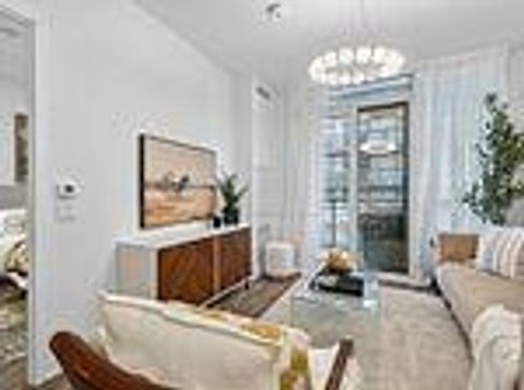 Photo 4 at 408 - 39 Roehampton Avenue, Mount Pleasant West, Toronto
