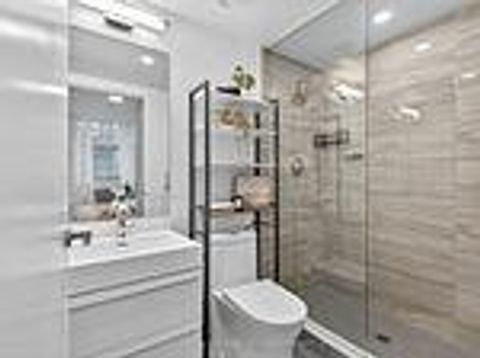 Photo 16 at 408 - 39 Roehampton Avenue, Mount Pleasant West, Toronto