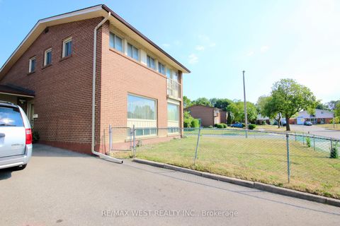 Photo 0 at 84 Orpington Crescent, Jamestown, Toronto