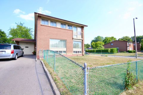 Photo 1 at 84 Orpington Crescent, Jamestown, Toronto