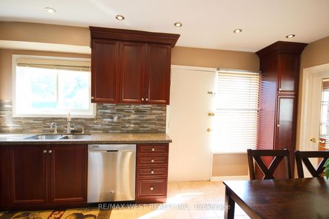 Photo 16 at 84 Orpington Crescent, Jamestown, Toronto