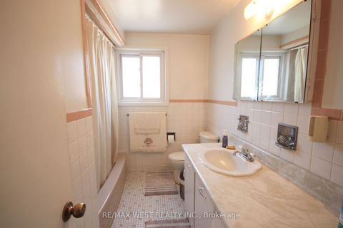 Photo 33 at 84 Orpington Crescent, Jamestown, Toronto