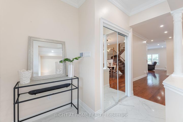 Photo 3 at 3737 Brinwood Gate, Churchill Meadows, Mississauga