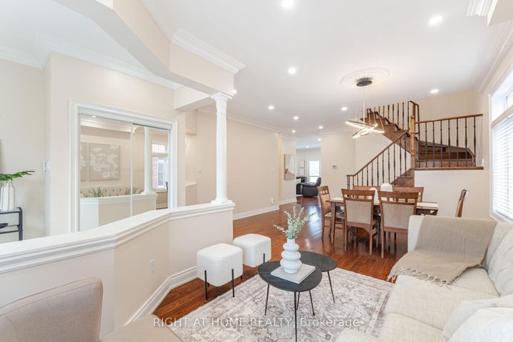 Photo 6 at 3737 Brinwood Gate, Churchill Meadows, Mississauga