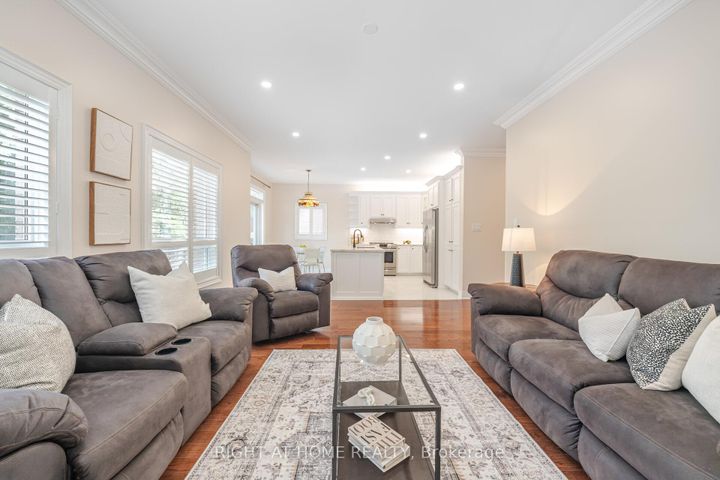 Photo 18 at 3737 Brinwood Gate, Churchill Meadows, Mississauga