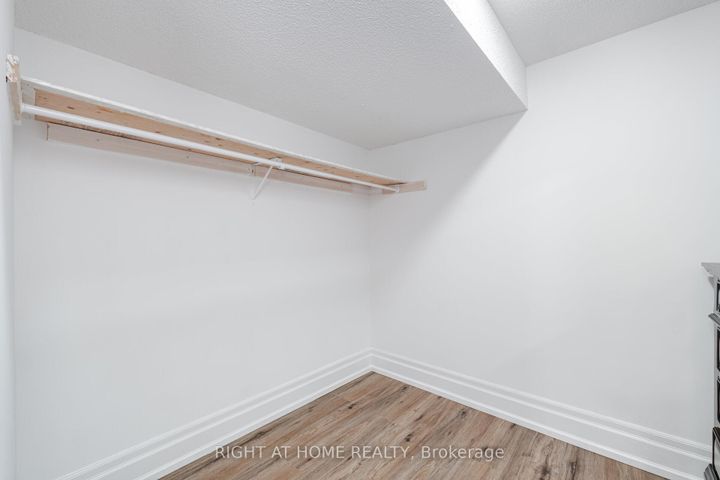 Photo 43 at 3737 Brinwood Gate, Churchill Meadows, Mississauga