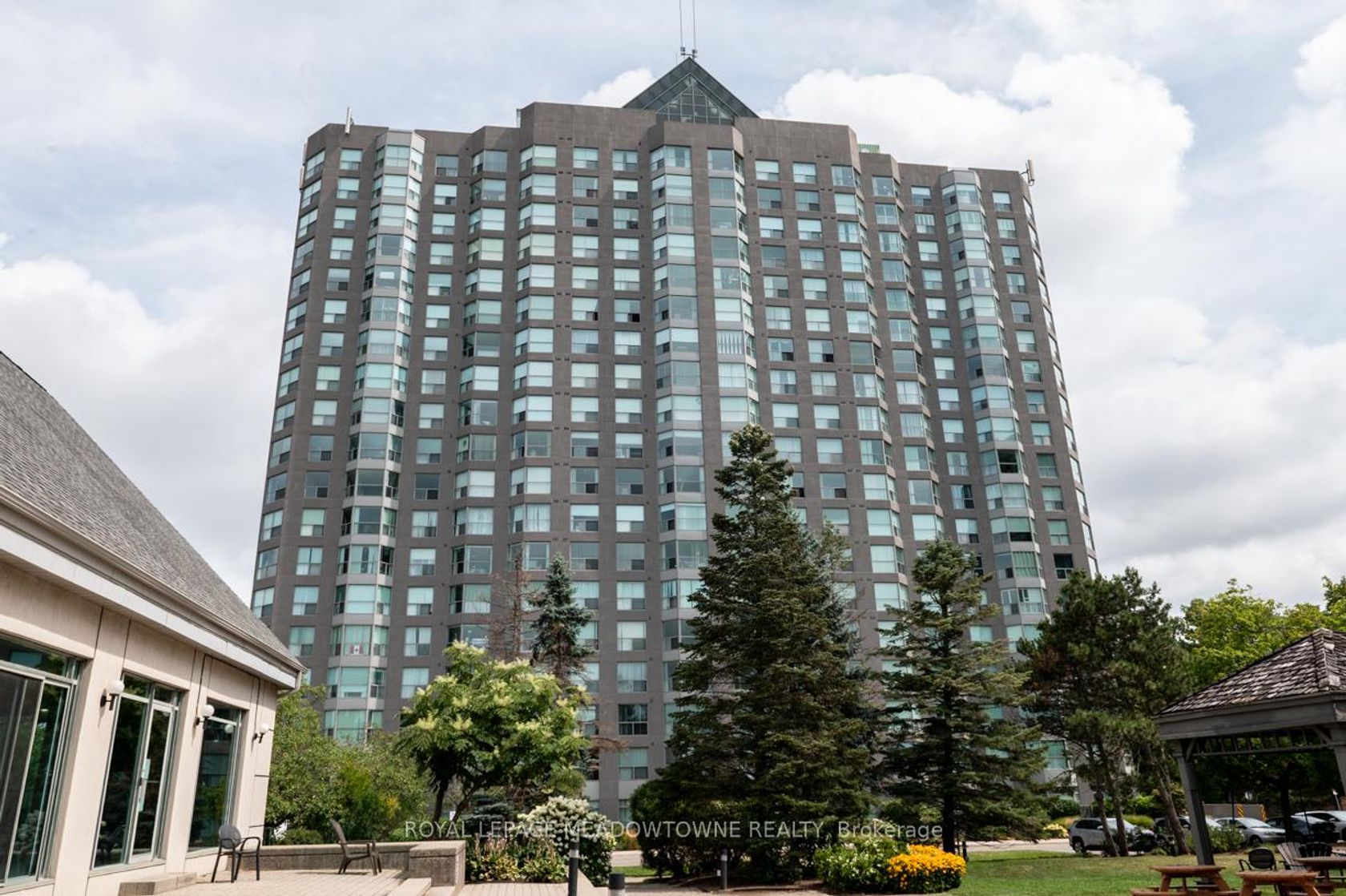 902 - 2155 Burnhamthorpe Road W, Erin Mills, Mississauga 