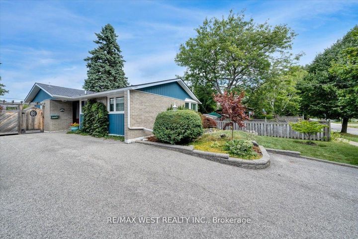 Photo 1 at 254 Confederation Drive, Woburn, Toronto