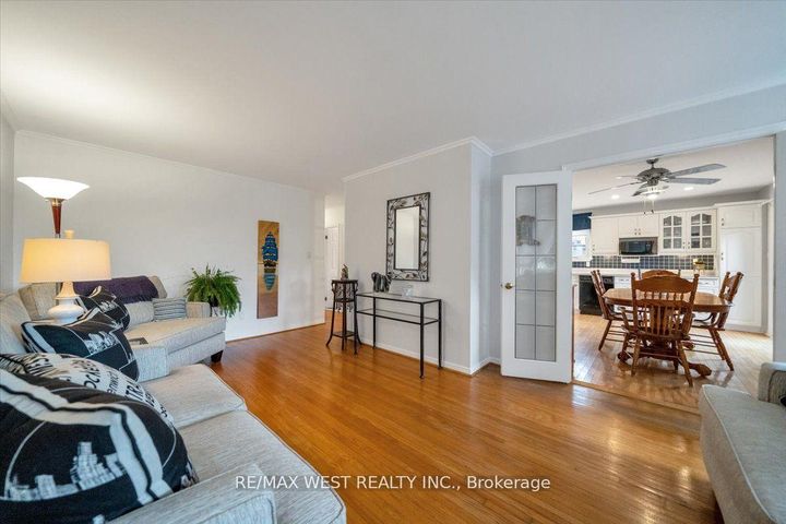 Photo 12 at 254 Confederation Drive, Woburn, Toronto