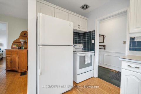 Photo 6 at 254 Confederation Drive, Woburn, Toronto
