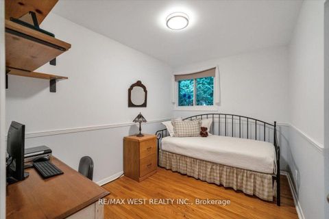 Photo 14 at 254 Confederation Drive, Woburn, Toronto