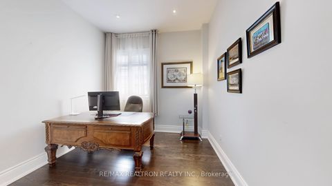 Photo 8 at 125 Boake Trail, Bayview Hill, Richmond Hill