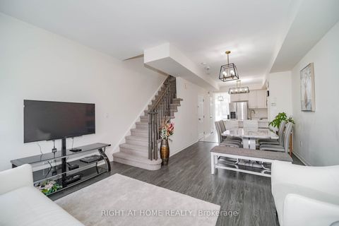 Photo 22 at 6 - 33 Island Road, Rouge E10, Toronto