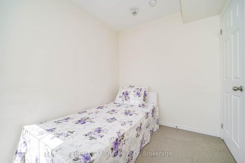 Photo 31 at 6 - 33 Island Road, Rouge E10, Toronto
