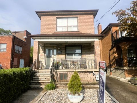 Photo 1 at 195 Rosethorn Avenue, Eglinton West, Toronto