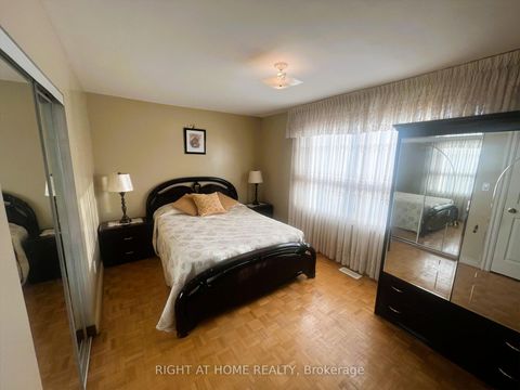 Photo 8 at 195 Rosethorn Avenue, Eglinton West, Toronto