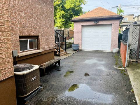 Photo 13 at 195 Rosethorn Avenue, Eglinton West, Toronto