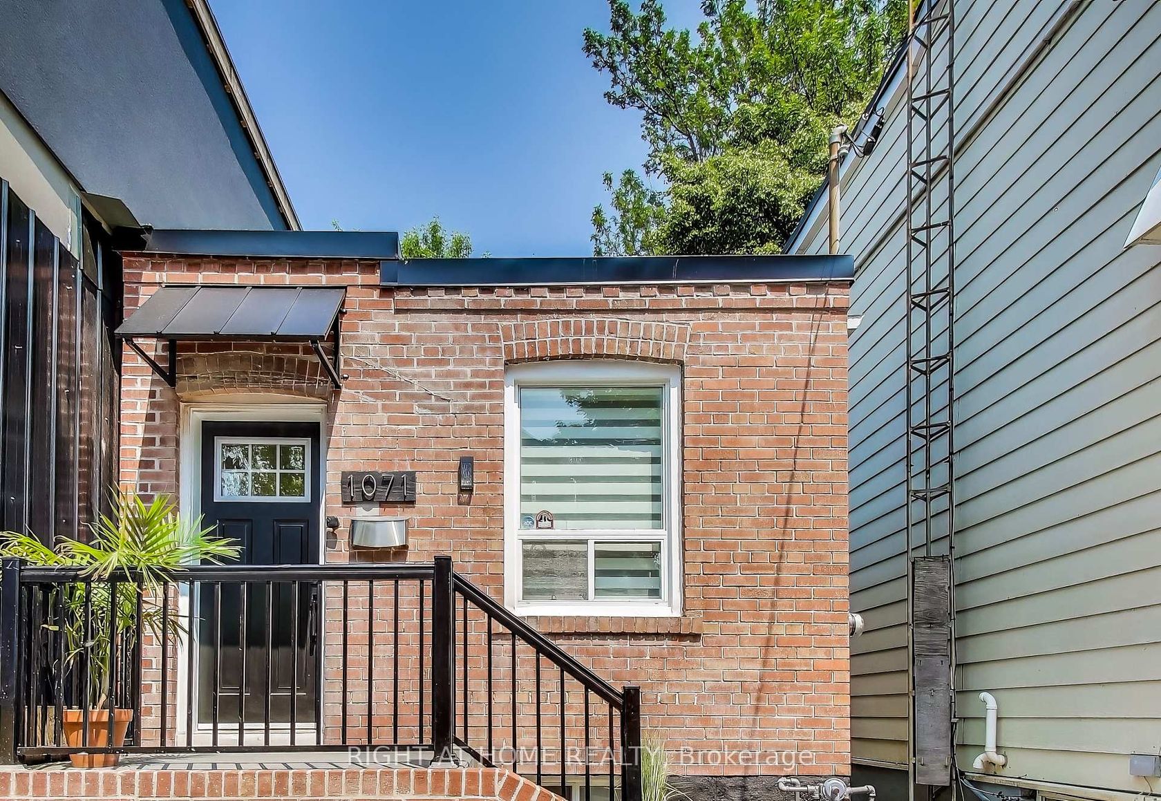 1071 Craven Road, Coxwell, Toronto 