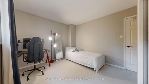 Photo 28 at 19 Chadburn Crescent, Hills of St Andrew, Aurora