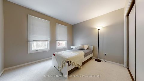Photo 29 at 19 Chadburn Crescent, Hills of St Andrew, Aurora