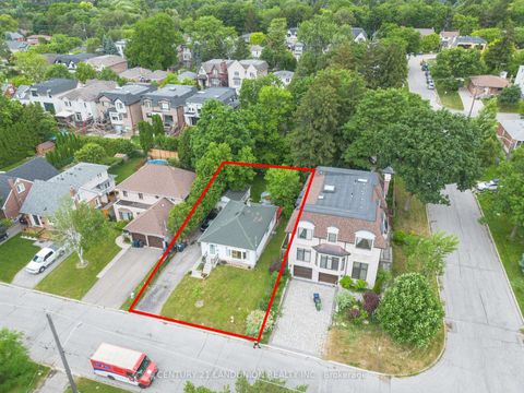 Photo 2 at 200 Elmhurst Avenue, Westgate, Toronto