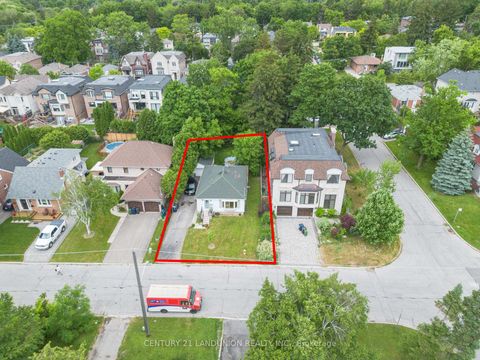 Photo 3 at 200 Elmhurst Avenue, Westgate, Toronto