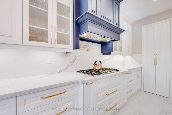 Photo 16 at 1436 Connaught Terrace, FO Ford, Milton