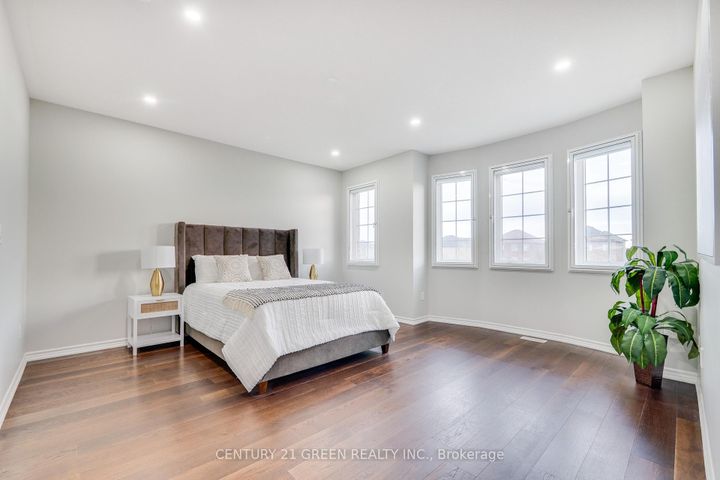 Photo 27 at 1436 Connaught Terrace, FO Ford, Milton