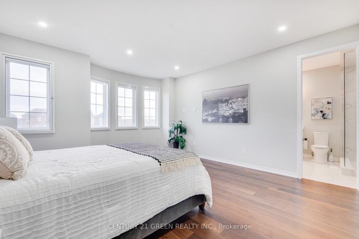 Photo 29 at 1436 Connaught Terrace, FO Ford, Milton