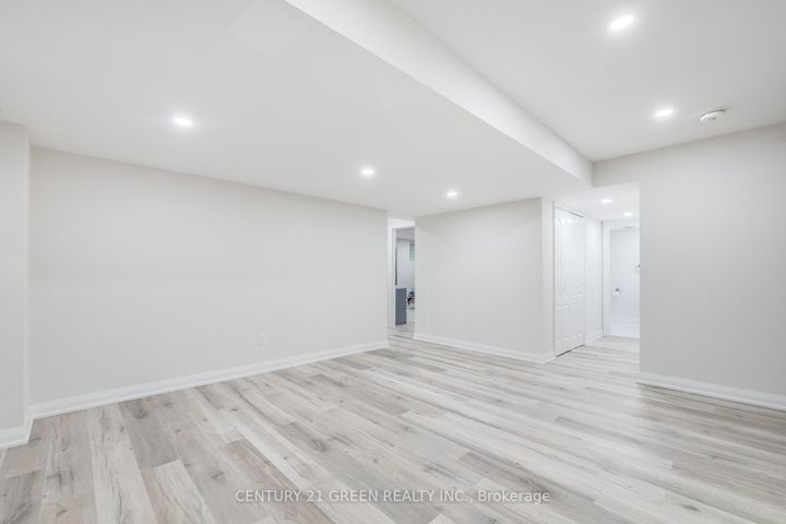 Photo 34 at 1436 Connaught Terrace, FO Ford, Milton