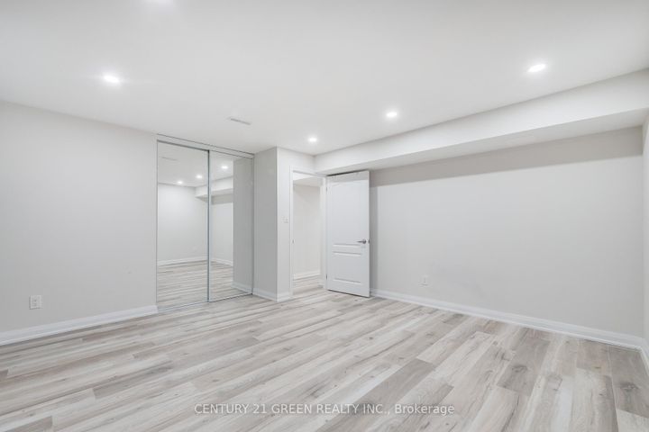 Photo 39 at 1436 Connaught Terrace, FO Ford, Milton