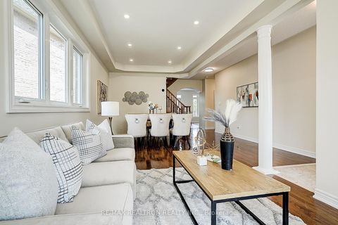 Photo 6 at 346 Autumn Hill Boulevard, Patterson, Vaughan