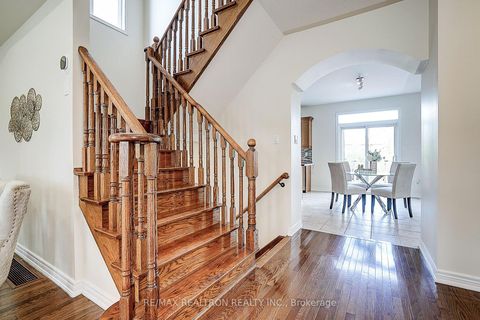 Photo 8 at 346 Autumn Hill Boulevard, Patterson, Vaughan