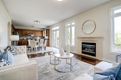 Photo 12 at 346 Autumn Hill Boulevard, Patterson, Vaughan