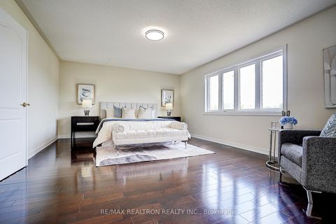 Photo 25 at 346 Autumn Hill Boulevard, Patterson, Vaughan