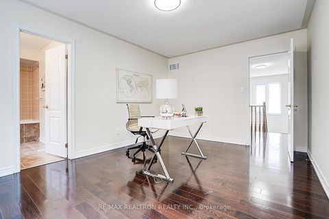Photo 31 at 346 Autumn Hill Boulevard, Patterson, Vaughan