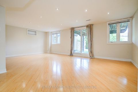 Photo 40 at 346 Autumn Hill Boulevard, Patterson, Vaughan