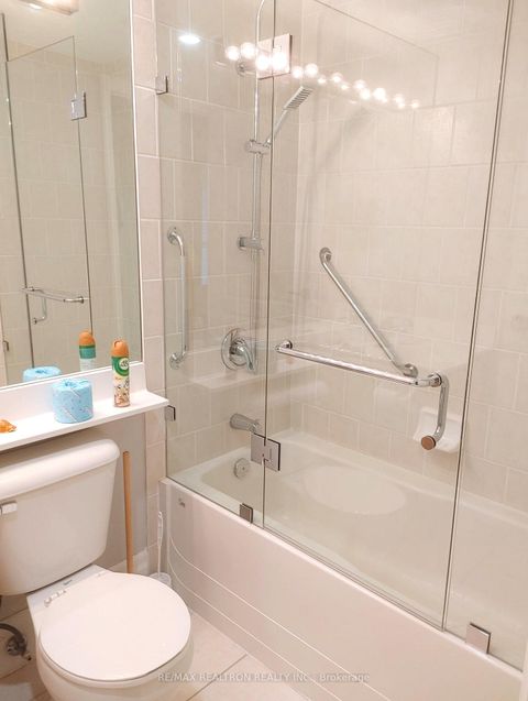 Photo 8 at 210 - 100 Promenade Circle, Brownridge, Vaughan