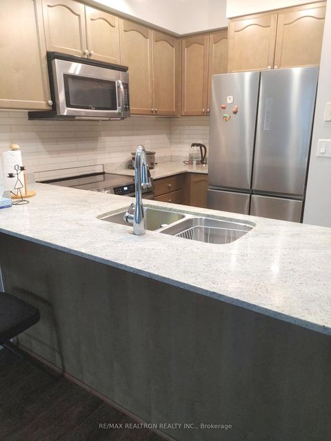 Photo 10 at 210 - 100 Promenade Circle, Brownridge, Vaughan