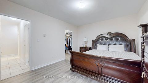 Photo 19 at 1815 - 5 Massey Square, Crescent Town, Toronto