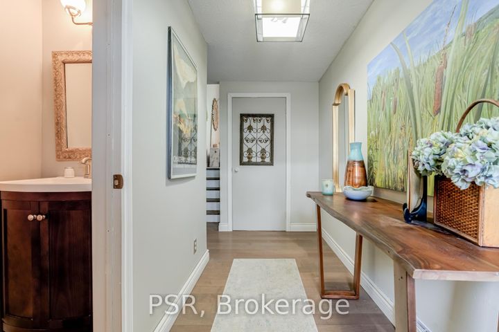 Photo 2 at 22 - 50 Verne Crescent, Malvern, Toronto