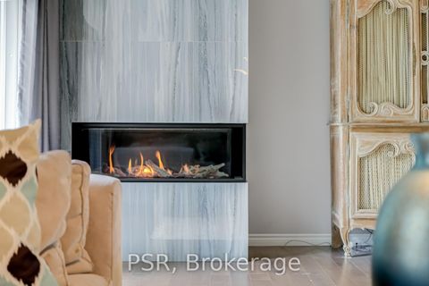 Photo 5 at 22 - 50 Verne Crescent, Malvern, Toronto