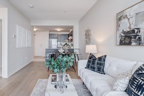 Photo 10 at 704 - 2522 Keele Street, Maple Leaf, Toronto